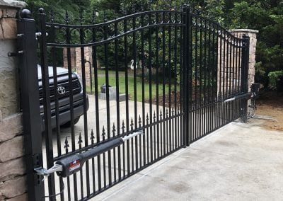 driveway gate maintenance